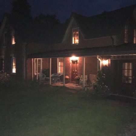 Sawyer'S Creek Bed And Breakfast Algonquin Highlands Екстер'єр фото