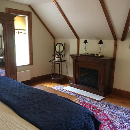Sawyer'S Creek Bed And Breakfast Algonquin Highlands Екстер'єр фото