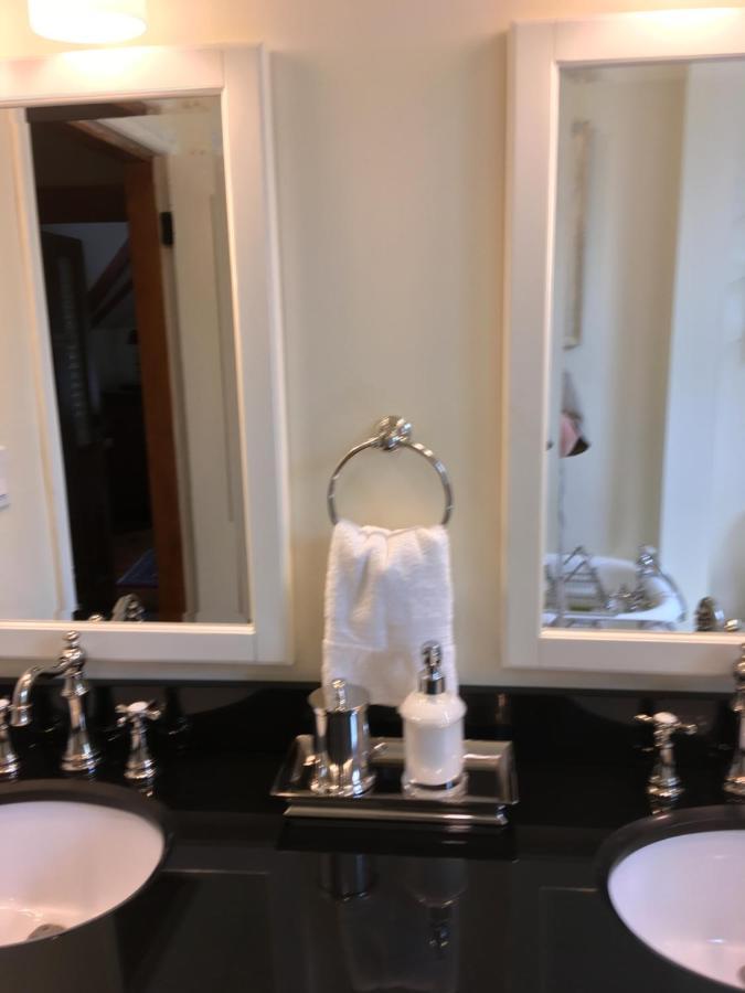 Sawyer'S Creek Bed And Breakfast Algonquin Highlands Екстер'єр фото