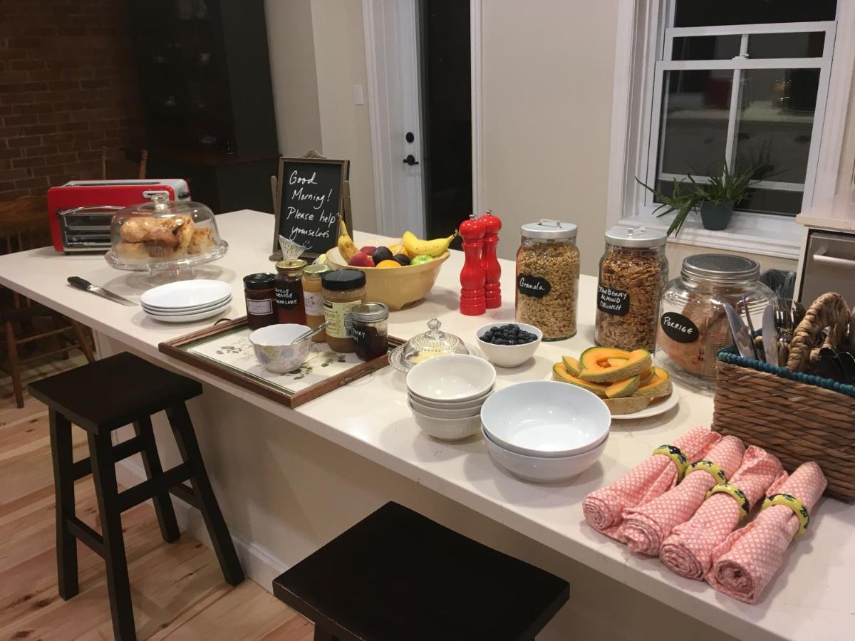 Sawyer'S Creek Bed And Breakfast Algonquin Highlands Екстер'єр фото