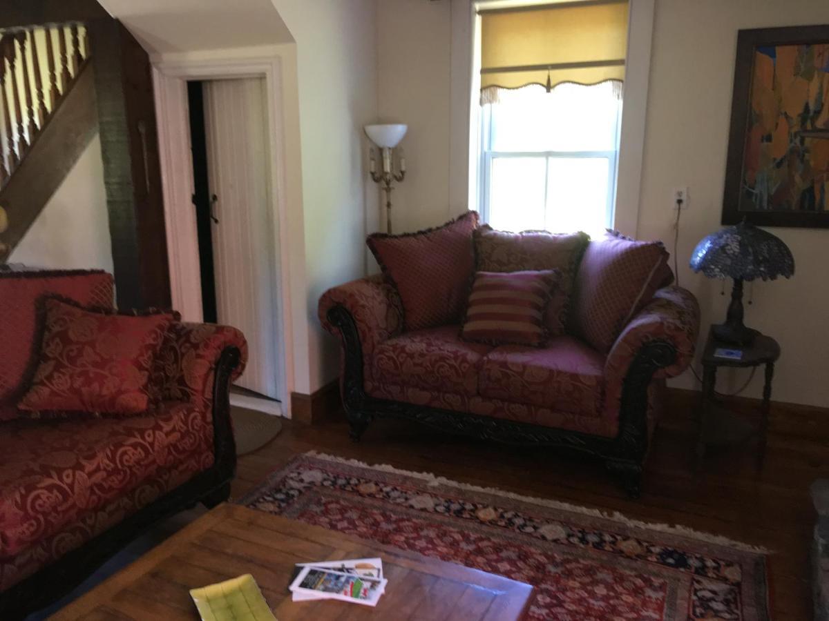 Sawyer'S Creek Bed And Breakfast Algonquin Highlands Екстер'єр фото