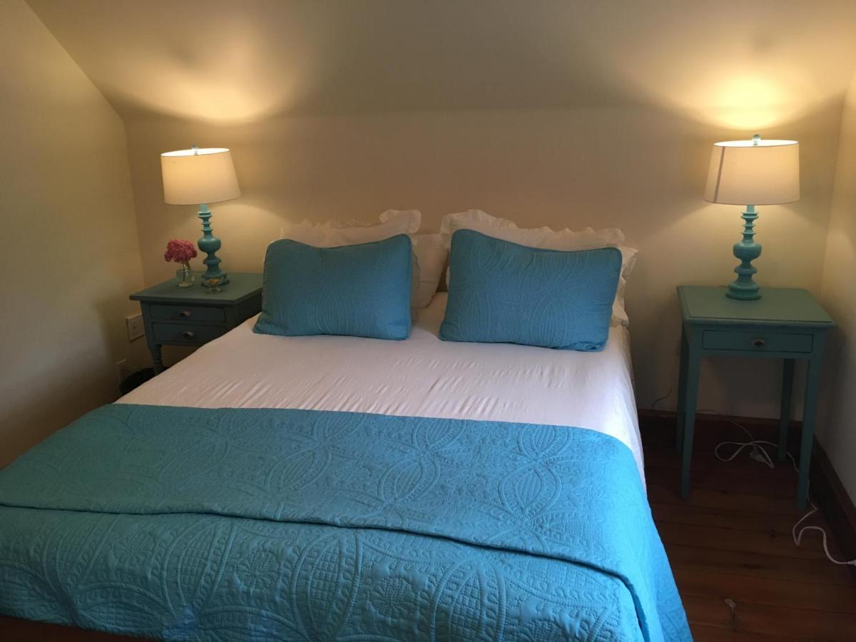 Sawyer'S Creek Bed And Breakfast Algonquin Highlands Екстер'єр фото